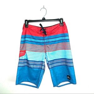 QUICKSILVER boys stripe swim trunks size 14